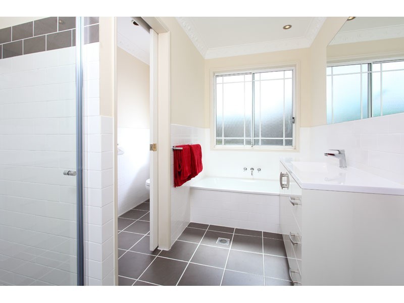 11 Springfield Crescent, Parkinson QLD 4115