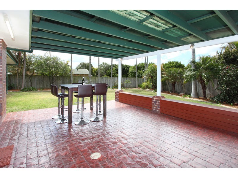 11 Springfield Crescent, Parkinson QLD 4115