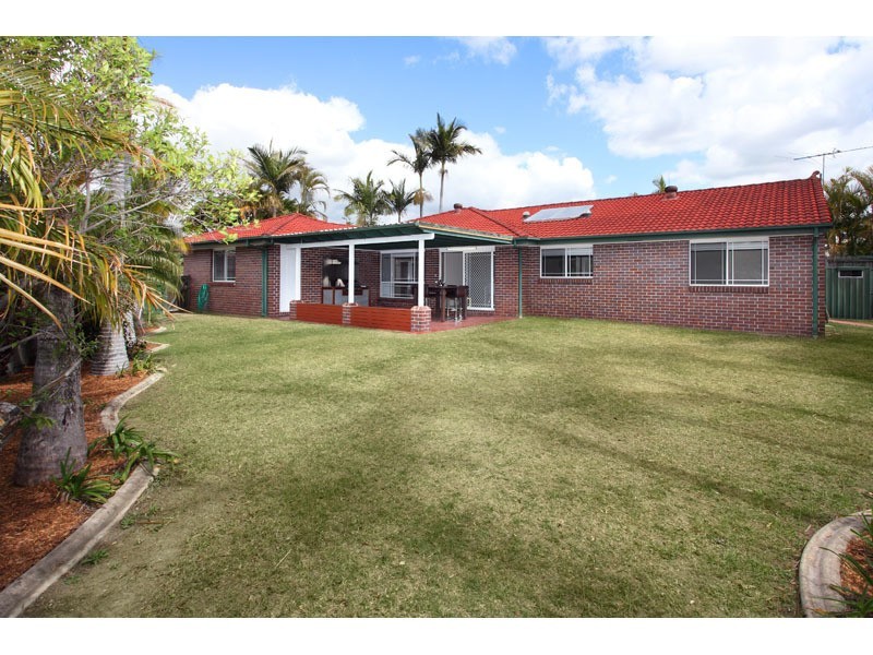 11 Springfield Crescent, Parkinson QLD 4115