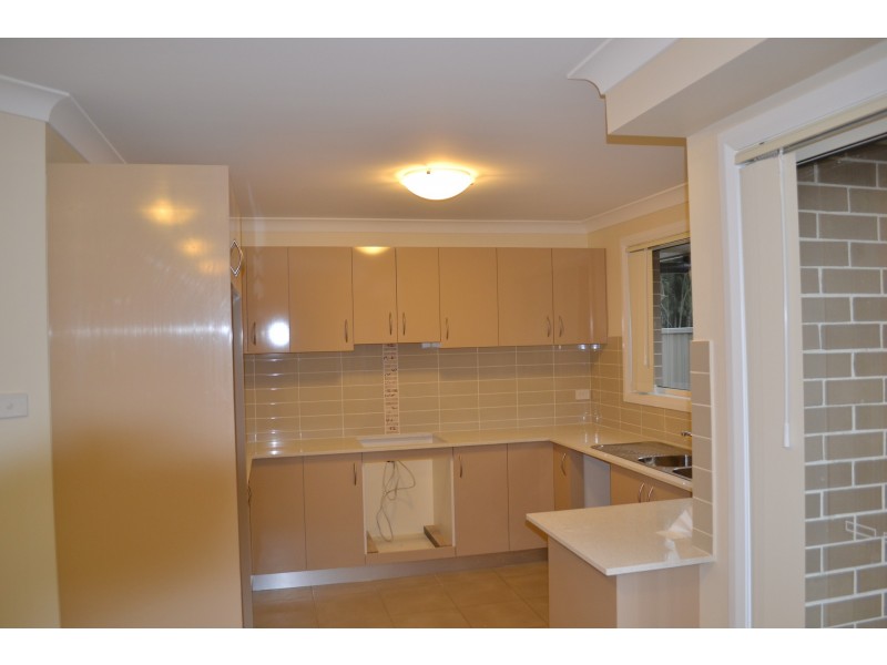 2 Lamont Place, Cartwright NSW 2168