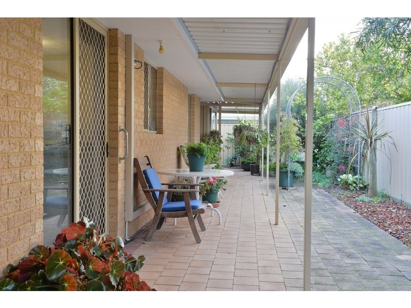 2/11  Salmon Close, West Busselton WA 6280
