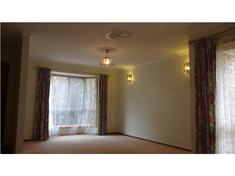 8 Temby Court, Greenwith SA 5125