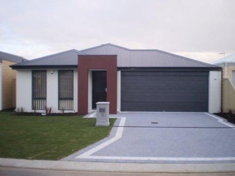 18 Fairlie Road, Canning Vale WA 6155