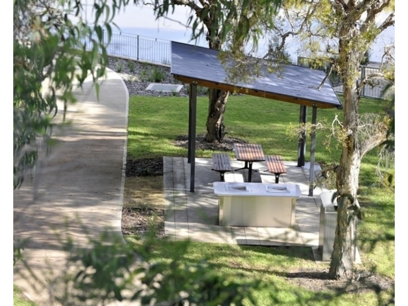 73 (Lot 210) Jones Avenue, Potts Hill NSW 2143