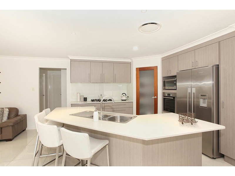 18 Coronata Crescent, Narangba QLD 4504