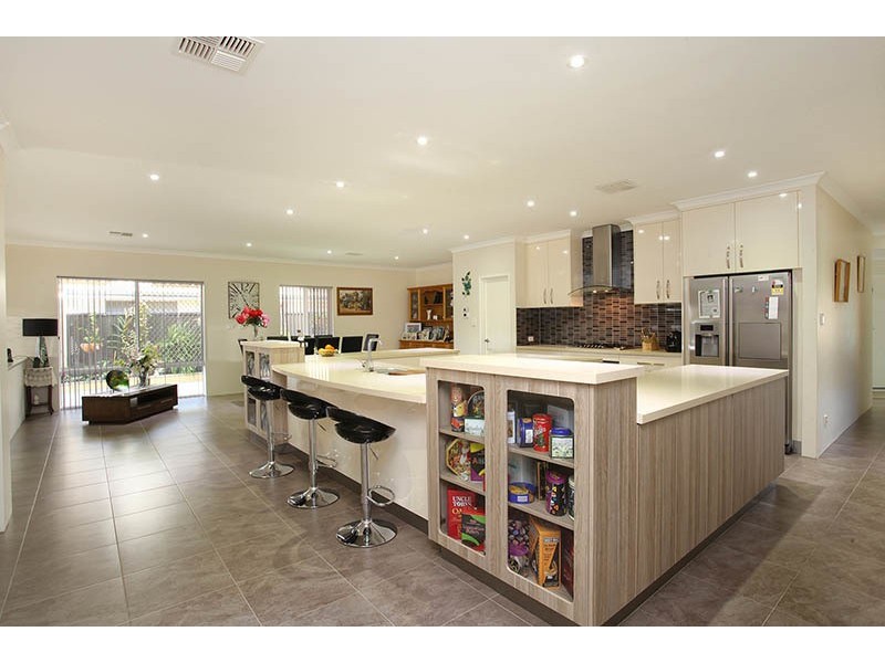 23 Wisteria Crescent, Pinjarra WA 6208