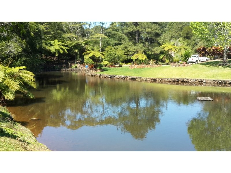 60 Burgess Avenue, Maleny QLD 4552