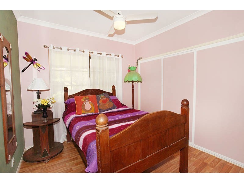 60 Burgess Avenue, Maleny QLD 4552