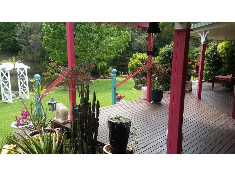 60 Burgess Avenue, Maleny QLD 4552