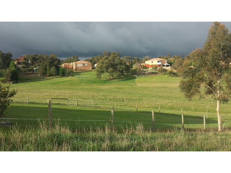 17 Craig Parry Drive, Hidden Valley VIC 3756