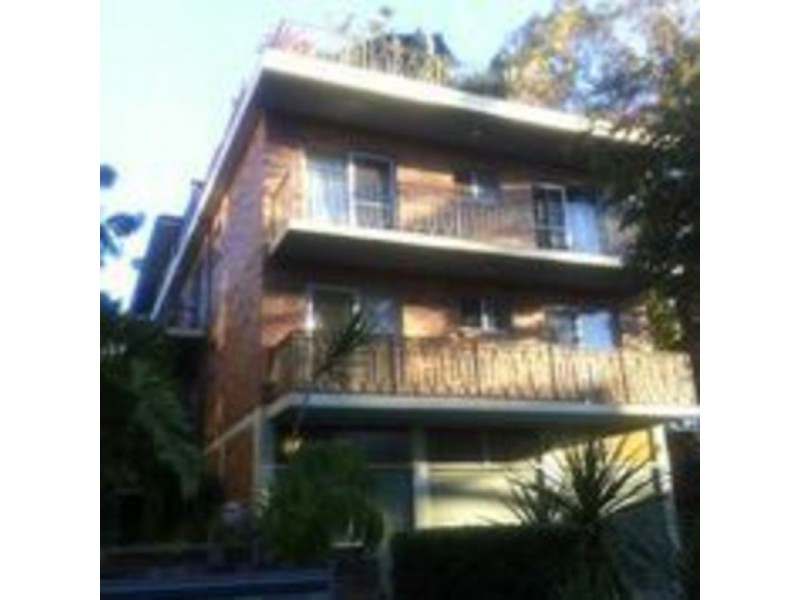 1/6 Holborn Avenue, Dee Why NSW 2099