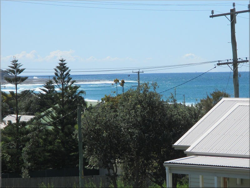 6 Clarke Street, Catherine Hill Bay NSW 2281