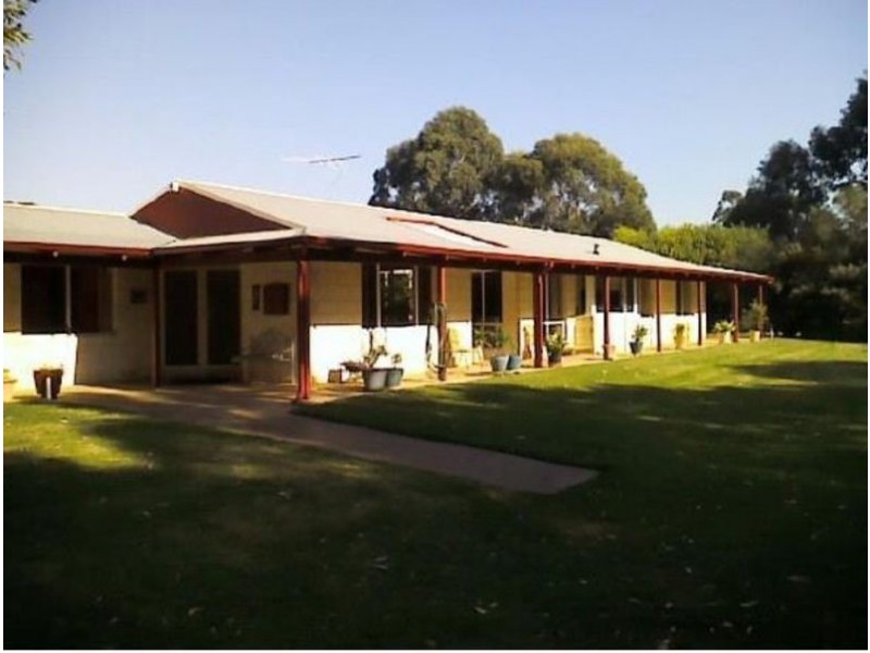 Oakford WA 6121