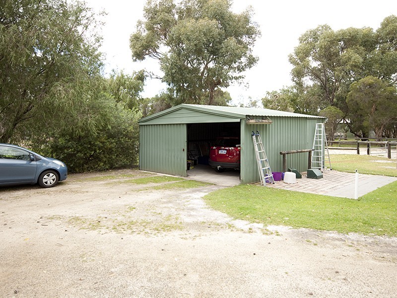 Oakford WA 6121