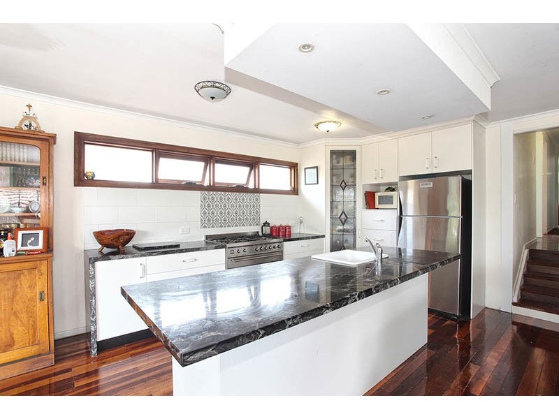 9 Ulric Street, Indooroopilly QLD 4068