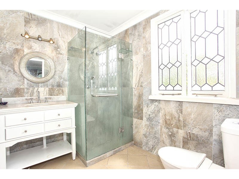 9 Ulric Street, Indooroopilly QLD 4068