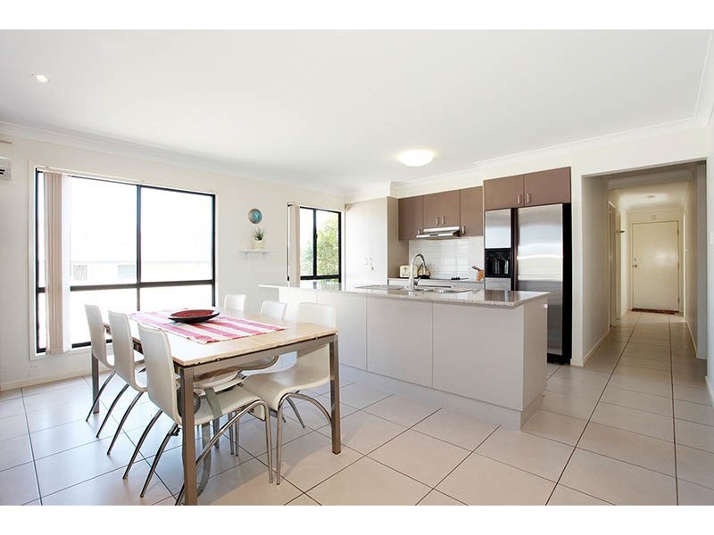 18 Silver Gull Street, Coomera QLD 4209