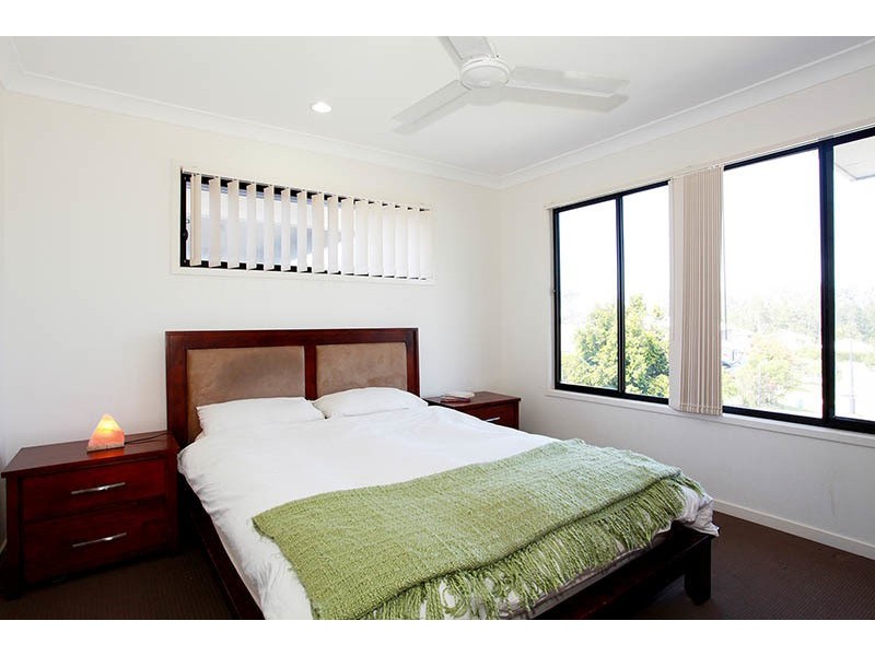 18 Silver Gull Street, Coomera QLD 4209