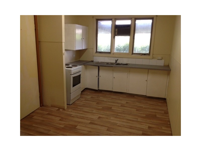 41 Whiteside Street, Cloverdale WA 6105