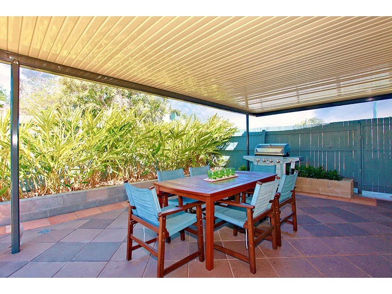 52 Limerick Drive, Crestmead QLD 4132