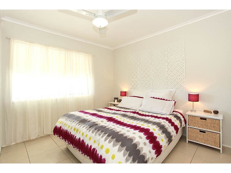 52 Limerick Drive, Crestmead QLD 4132