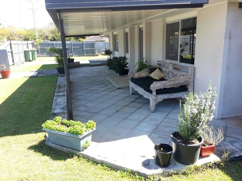 52 Limerick Drive, Crestmead QLD 4132