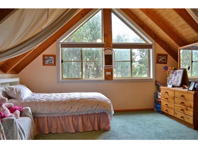 1276 Howes Creek Road, Howes Creek VIC 3723