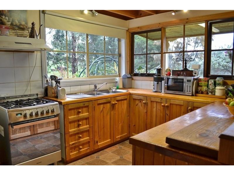 1276 Howes Creek Road, Howes Creek VIC 3723