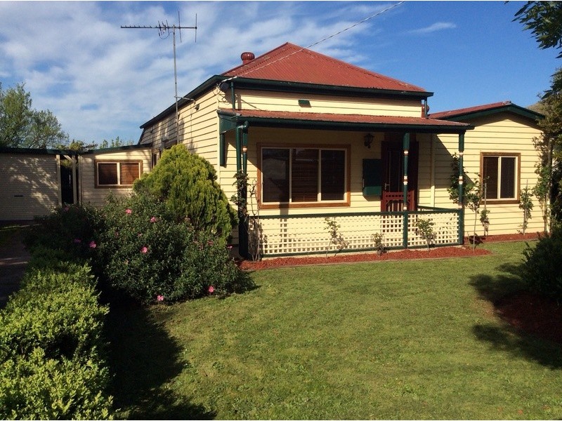 19 Sybella avenue, Koo Wee Rup VIC 3981