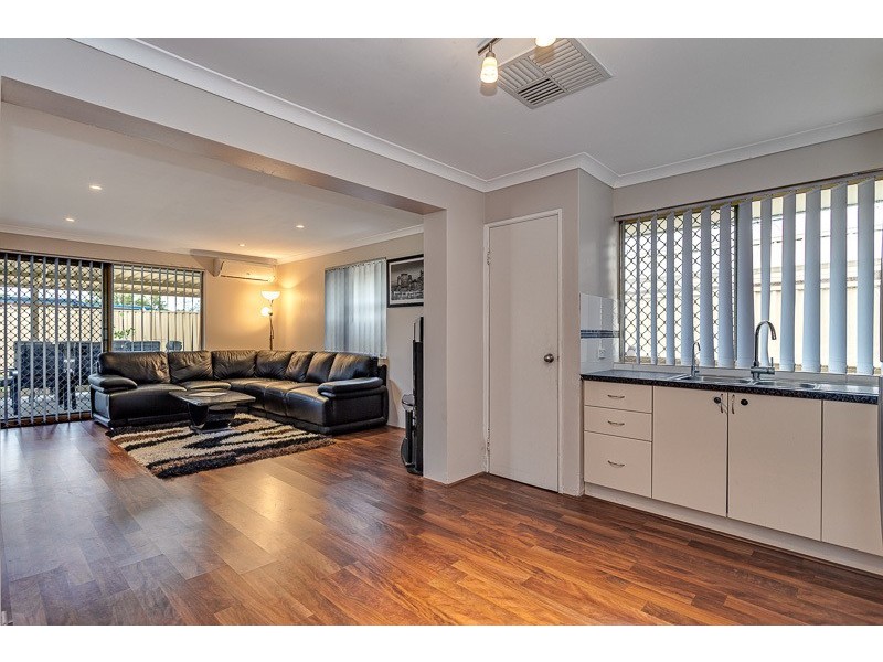 34 Bombay Entrance, Stratton WA 6056