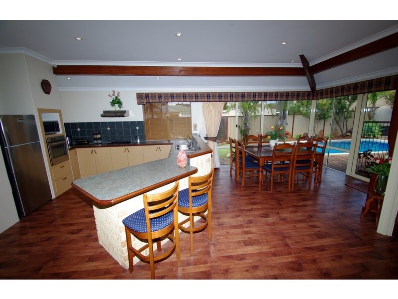 11 Yarrunga Close, Jane Brook WA 6056