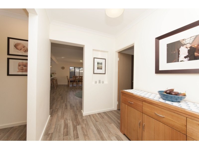 15b Lowth Road, Beckenham WA 6107