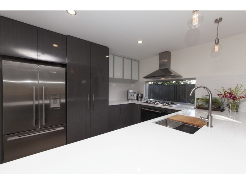 15b Lowth Road, Beckenham WA 6107