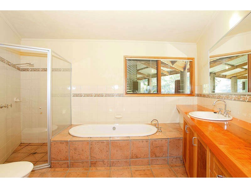 720 Henley Road, Bend Of Islands VIC 3097