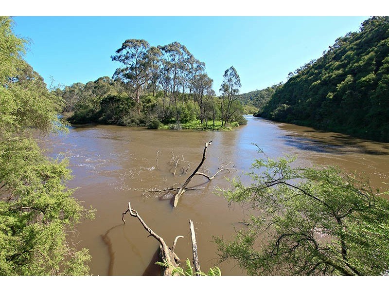 720 Henley Road, Bend Of Islands VIC 3097