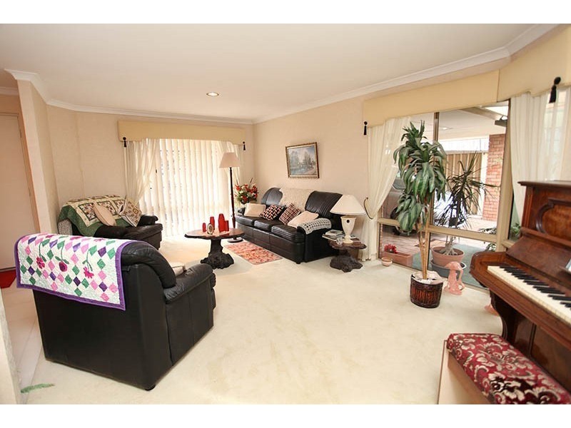 5 Heatherton Mews, Hillarys WA 6025