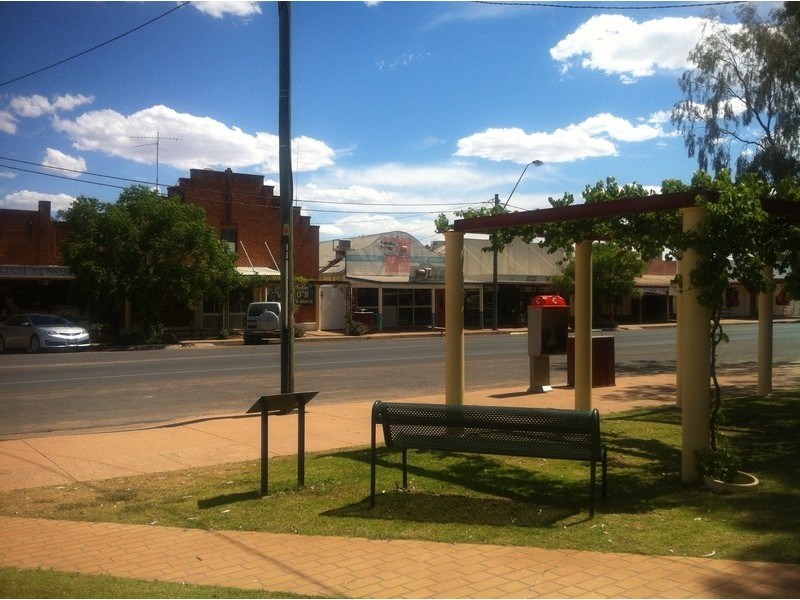 215  St Geroges st, Mungindi NSW 2406