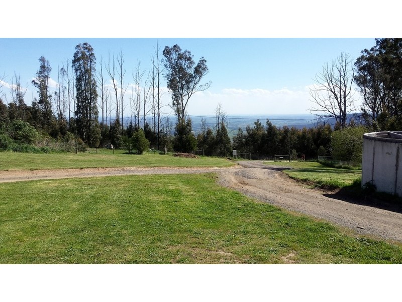 13 Bald Spur Rd, Kinglake VIC 3763