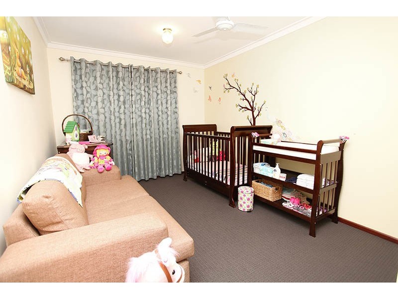 11 Cheyne Close, Thornlie WA 6108