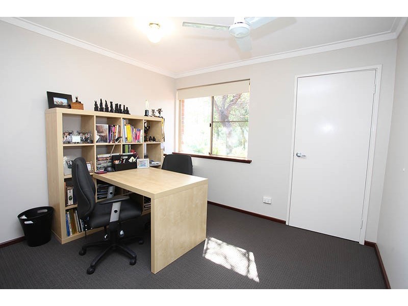 11 Cheyne Close, Thornlie WA 6108