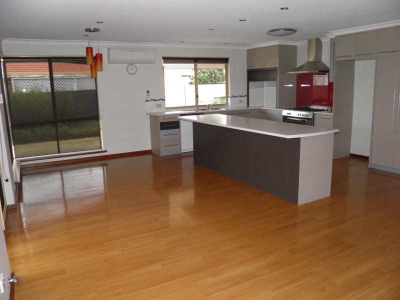 26 Forum Way, East Bunbury WA 6230