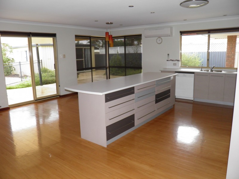 26 Forum Way, East Bunbury WA 6230