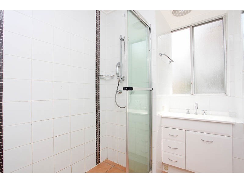 1/111 Glenalva Terrace, Enoggera QLD 4051