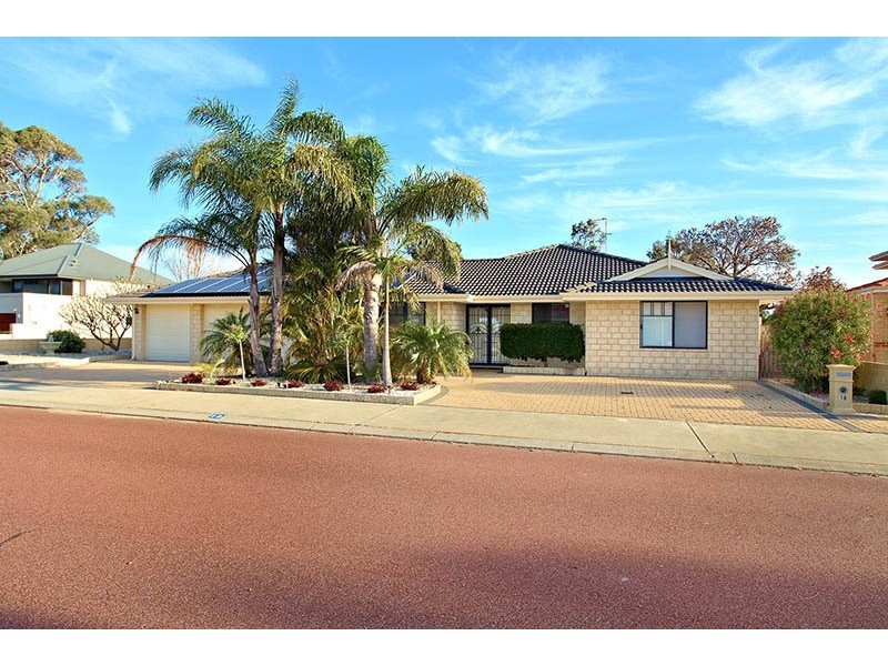 18 Placid Waters Parade, Coodanup WA 6210