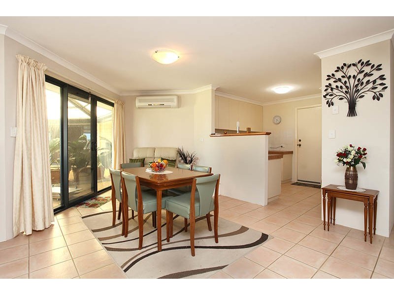 18 Placid Waters Parade, Coodanup WA 6210