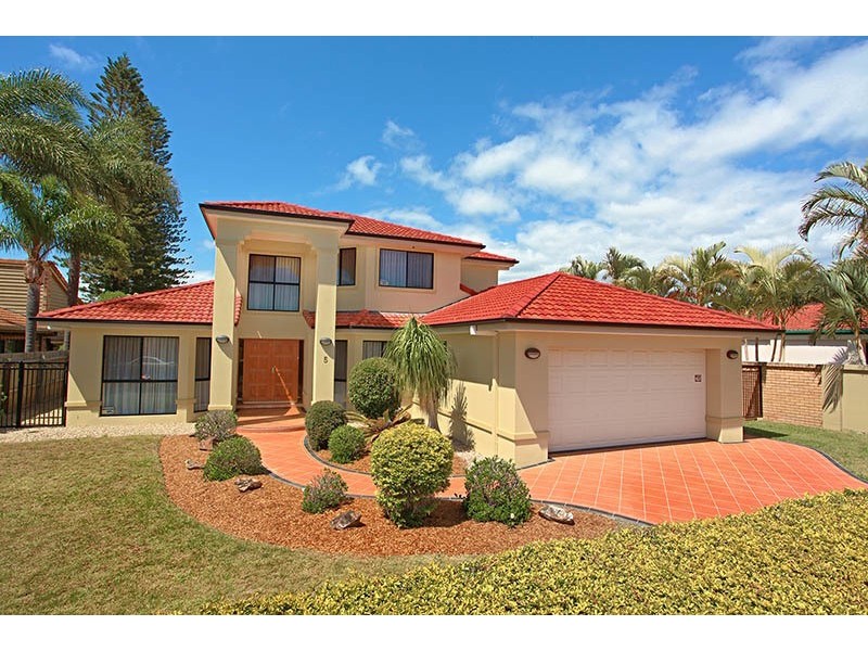 5 Aberdeen Avenue, Benowa QLD 4217