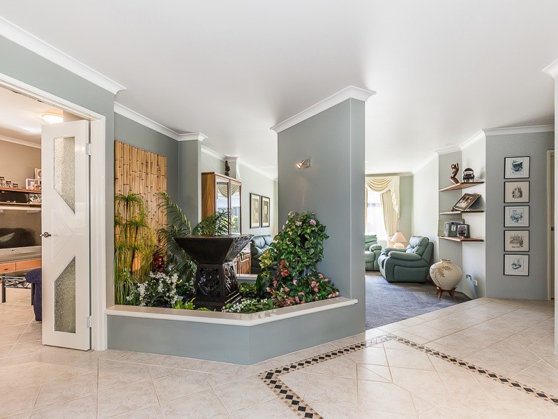 10 Caladenia Place, Canning Vale WA 6155