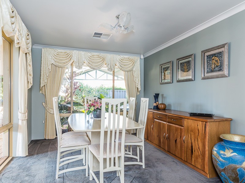 10 Caladenia Place, Canning Vale WA 6155