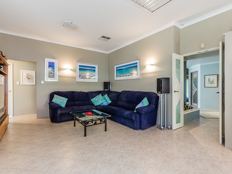 10 Caladenia Place, Canning Vale WA 6155