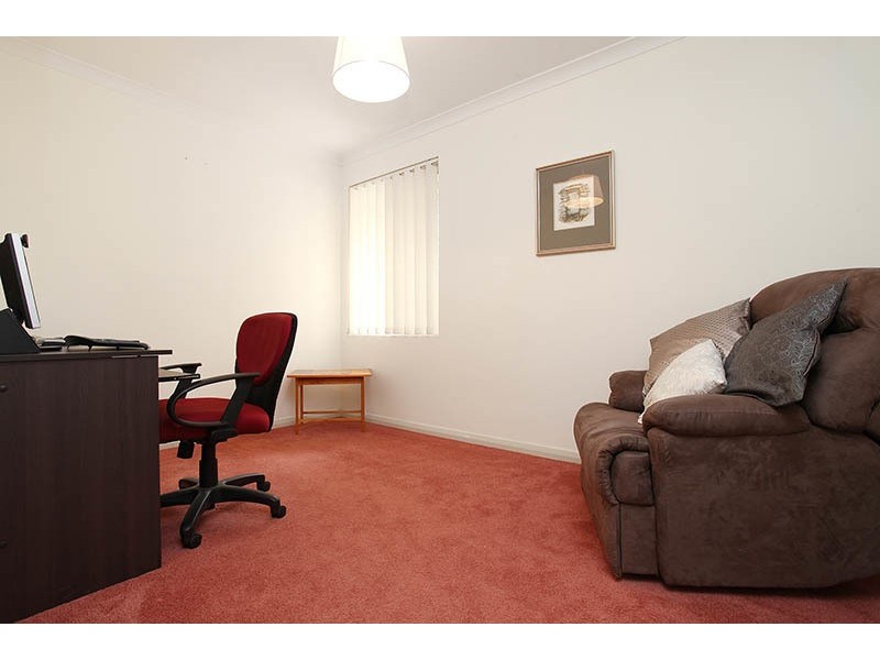 2/1 Berkeley Avenuw, Nollamara WA 6061